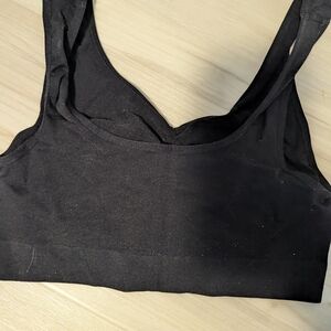 Everyday Seamless Black Supportive Bralette